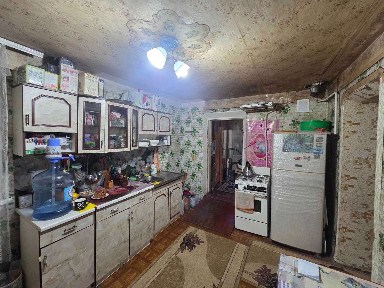 Продається ЖМ Клочко на ділянці: житловий будинок та літня кухня