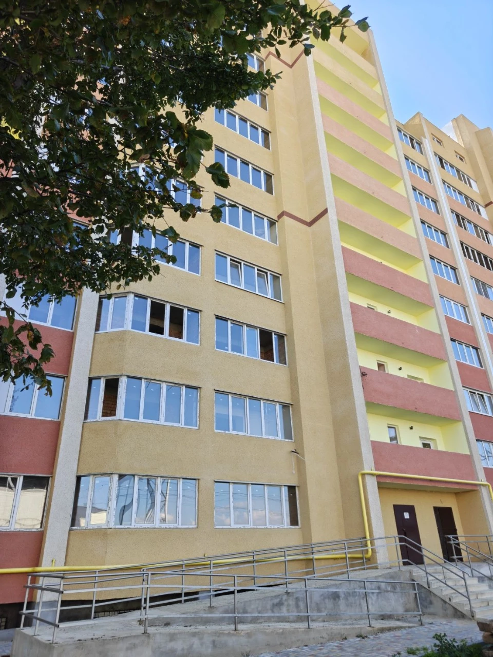 кирпич.дом 700$/м2 газ,ОАГВ,двухсторонняя 2-х комн.Малиновск