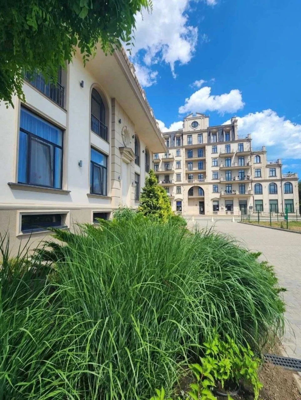 Urgent Sale! 3-4 Room Apartment in Exclusive "Author's Quarter" Residence