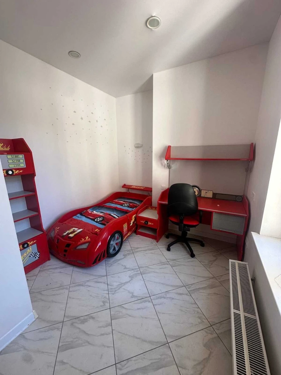 Urgent Sale! 3-4 Room Apartment in Exclusive "Author's Quarter" Residence