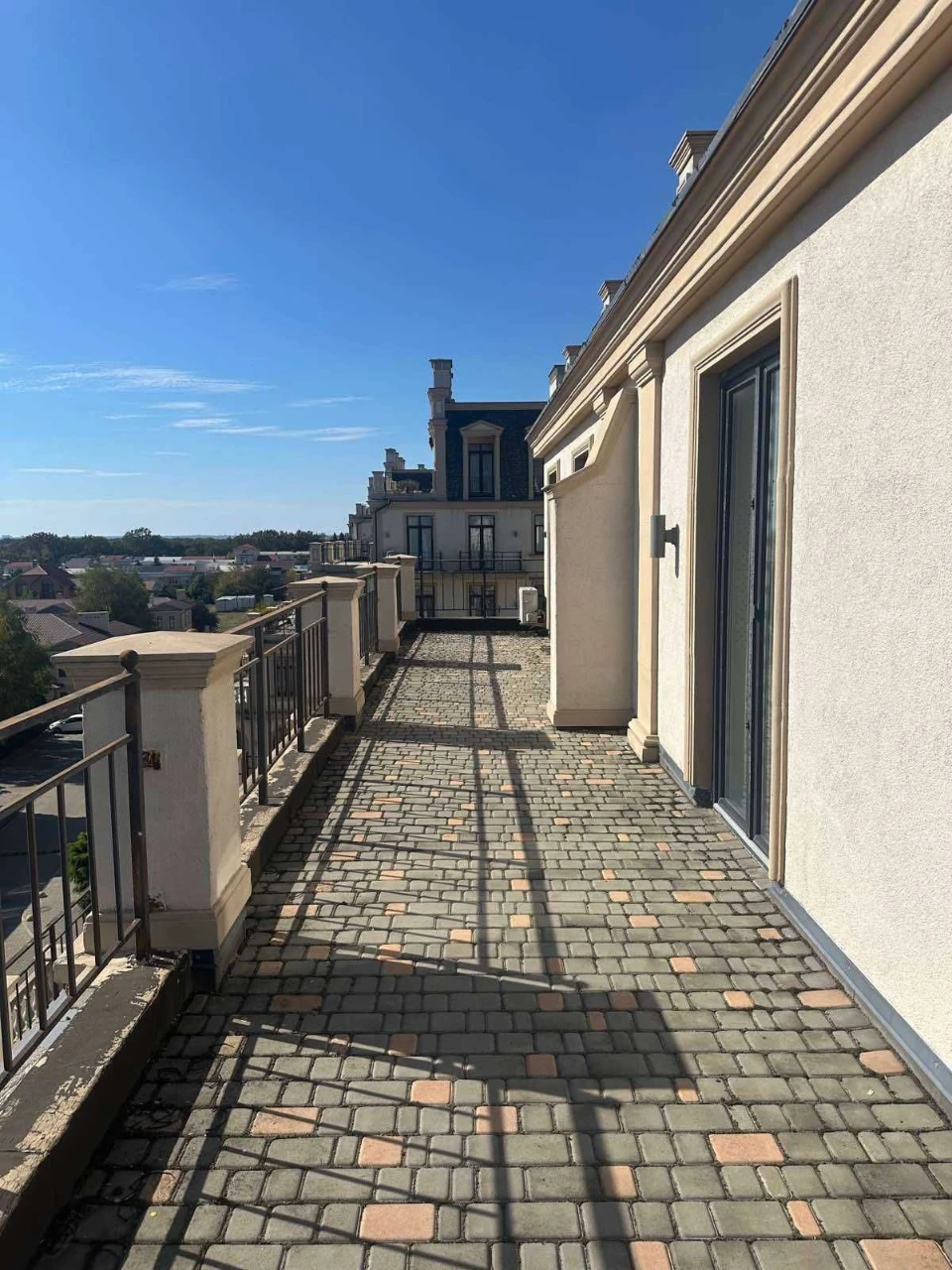 Urgent Sale! 3-4 Room Apartment in Exclusive "Author's Quarter" Residence
