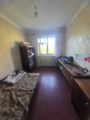 Продається 3-кімнатна квартира на Черемушках — вул. Рабіна.