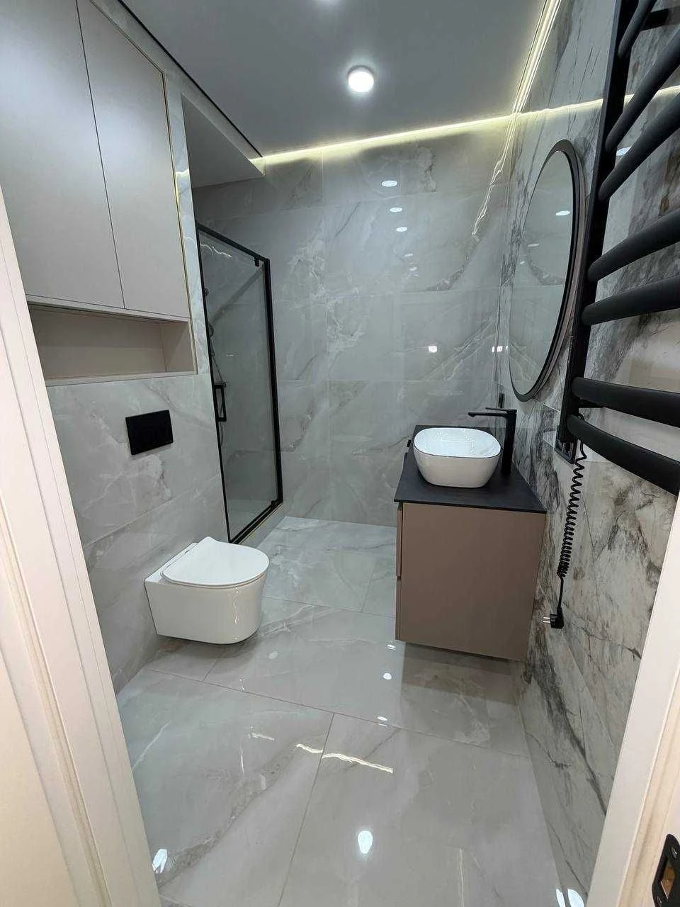 Продам 1 комнатную квартиру,  новый дом,  жк 4 Сезона, Гагар