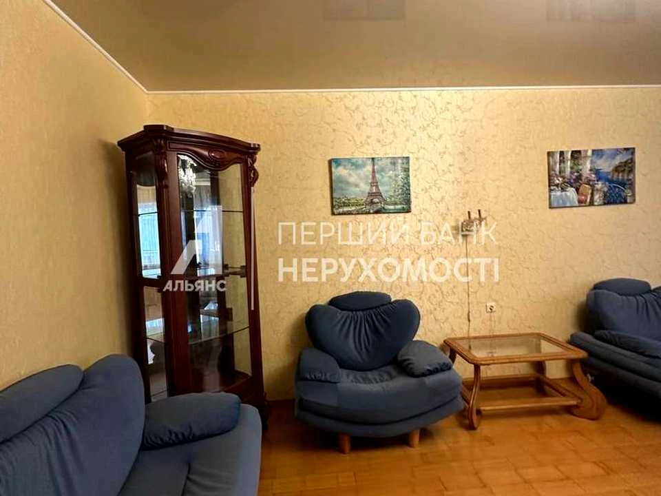 Квартира. Одеса, вулиця Незалежності.