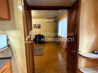 Квартира. Одеса, вулиця Незалежності.