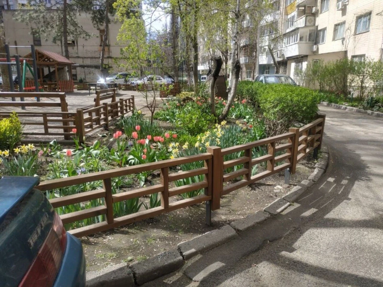 4-кімнатна квартира в цегляному будинку в районі станції 7-й