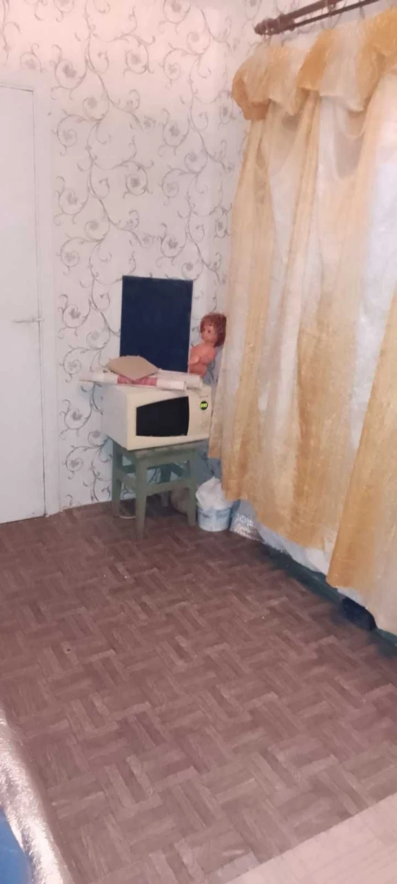 Продається квартира 1-кімнатна, Центр Заводського, поруч магазини, школи
