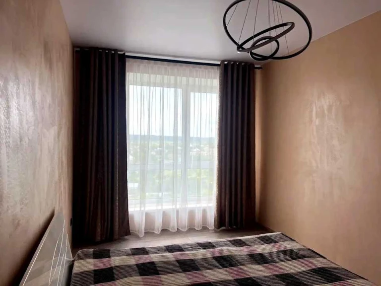 Apartment. Ivano-Frankivsk, Knıhınyın Street