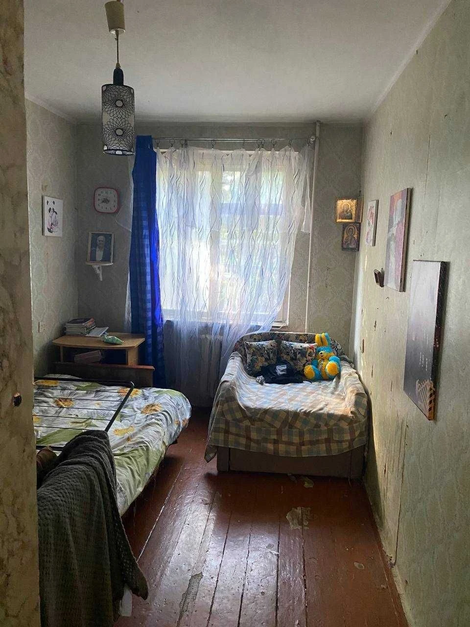 4 room apartment in the basement