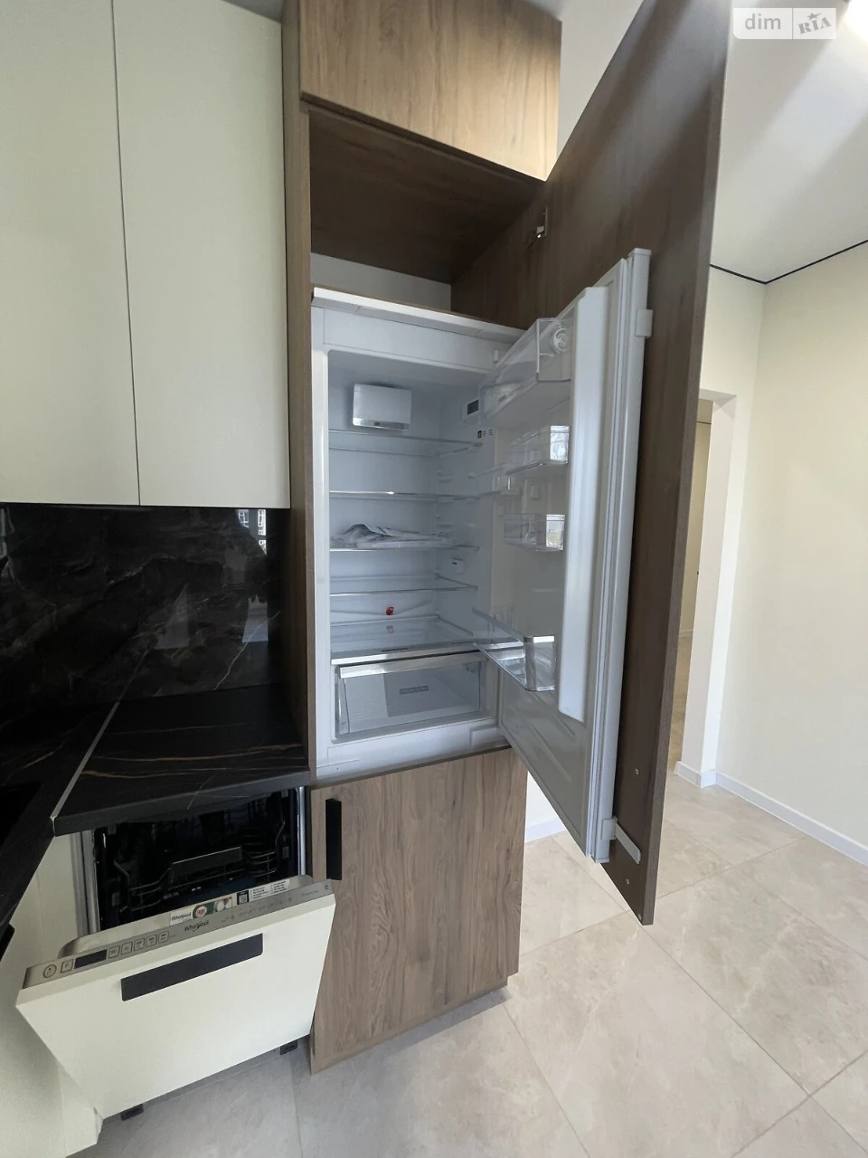 Apartment for Sale: Center