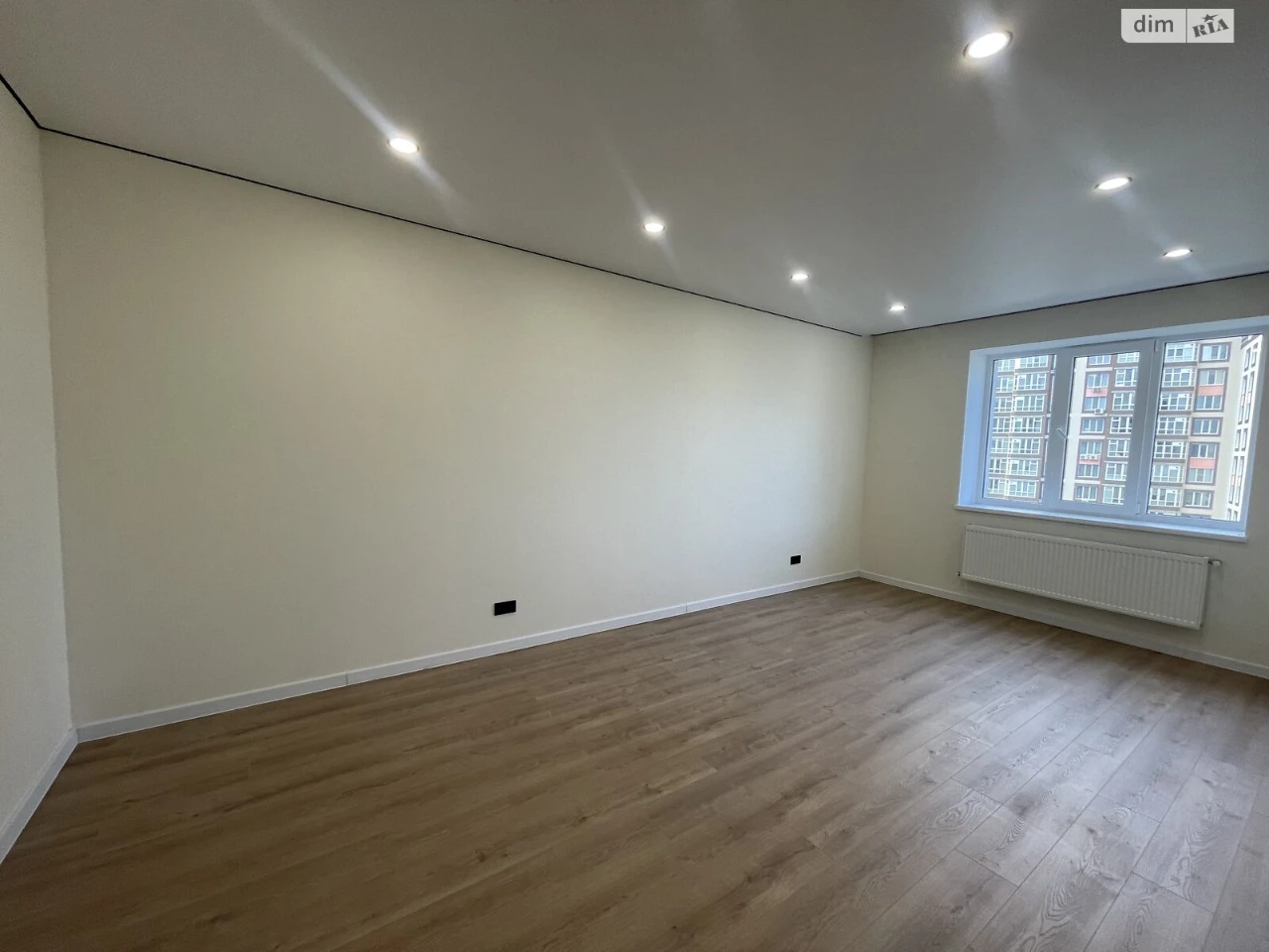 Apartment for Sale: Center