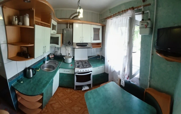 Selling 2-room apartment on Vodoprovidna
