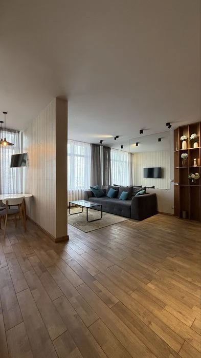 Каманина срочная продажа продам видовую 2к квартиру с ремон