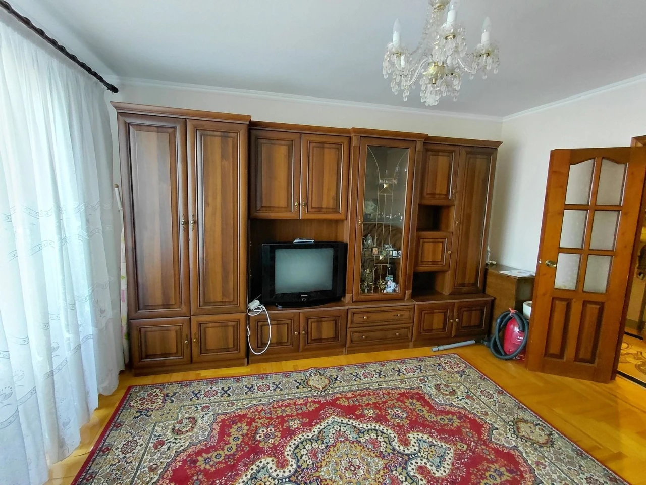 Apartment for sale: Spacious 3-room apartment, 66.6 sq.m. on A. Monastyrsky Street