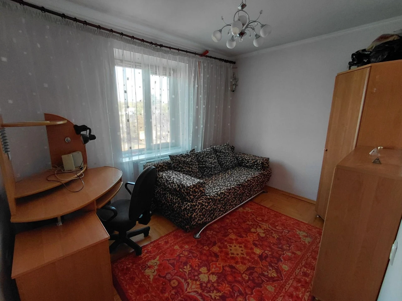 Apartment for sale: Spacious 3-room apartment, 66.6 sq.m. on A. Monastyrsky Street