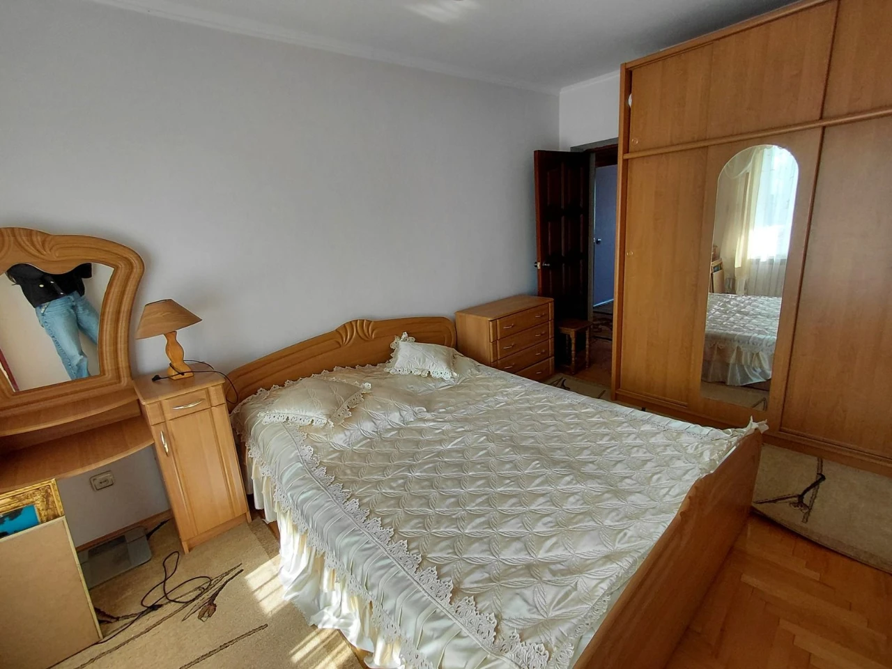Apartment for sale: Spacious 3-room apartment, 66.6 sq.m. on A. Monastyrsky Street