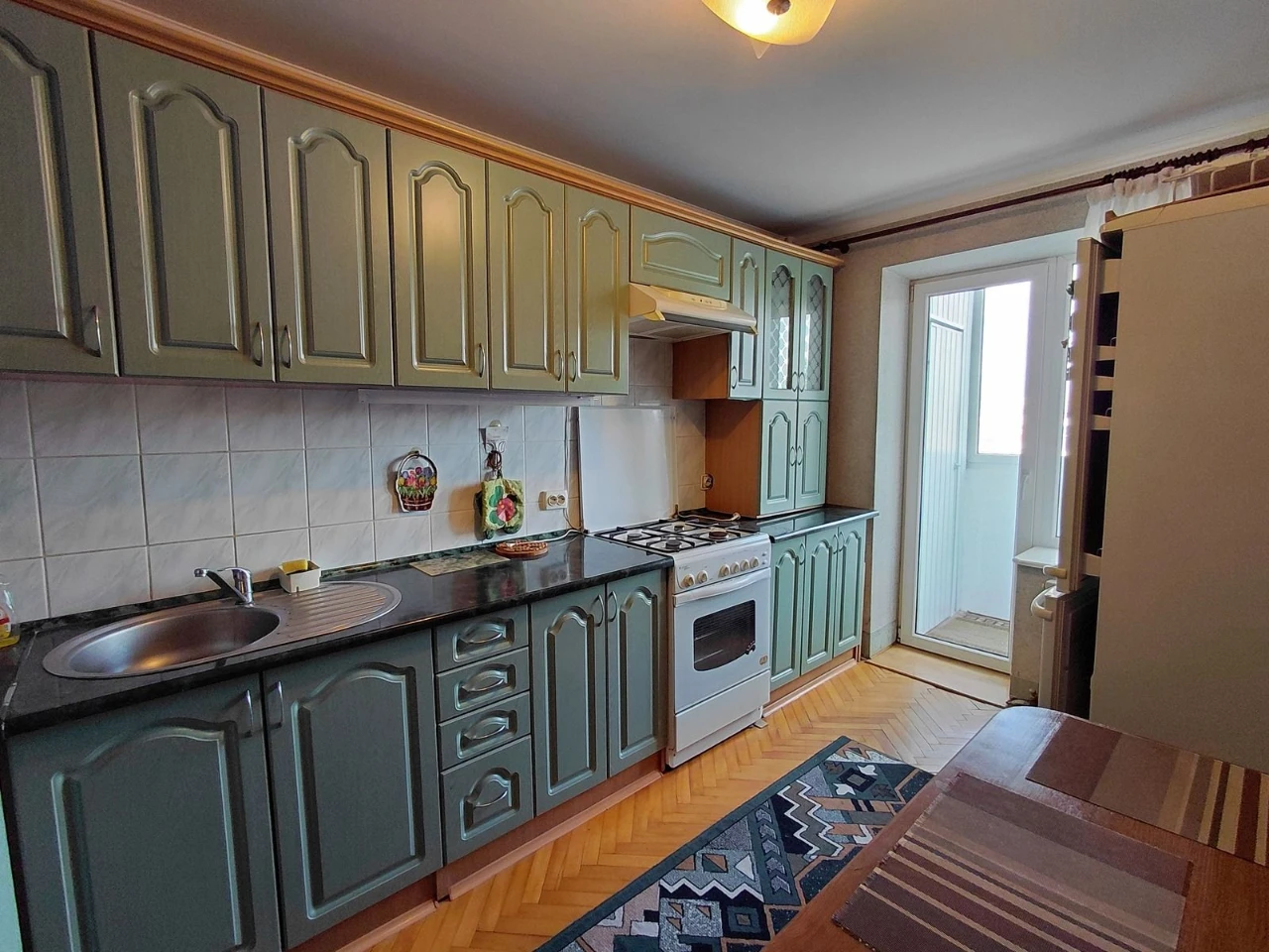Apartment for sale: Spacious 3-room apartment, 66.6 sq.m. on A. Monastyrsky Street