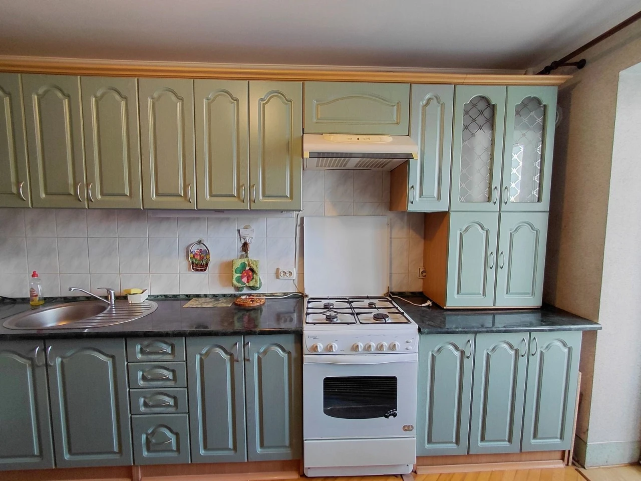 Apartment for sale: Spacious 3-room apartment, 66.6 sq.m. on A. Monastyrsky Street