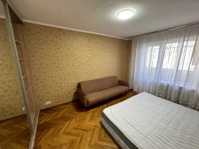 Apartment. Kam'yanska Street, Kyiv