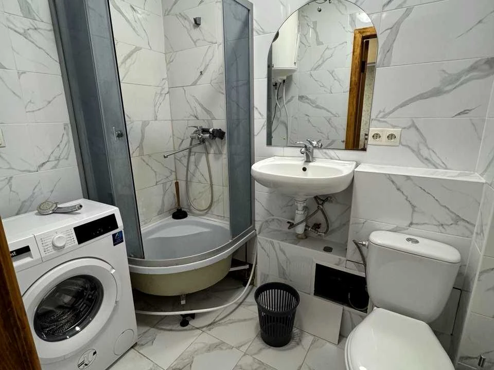 Apartment. Kam'yanska Street, Kyiv