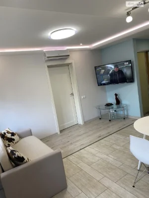 Long-Term Rental Apartment, Obony