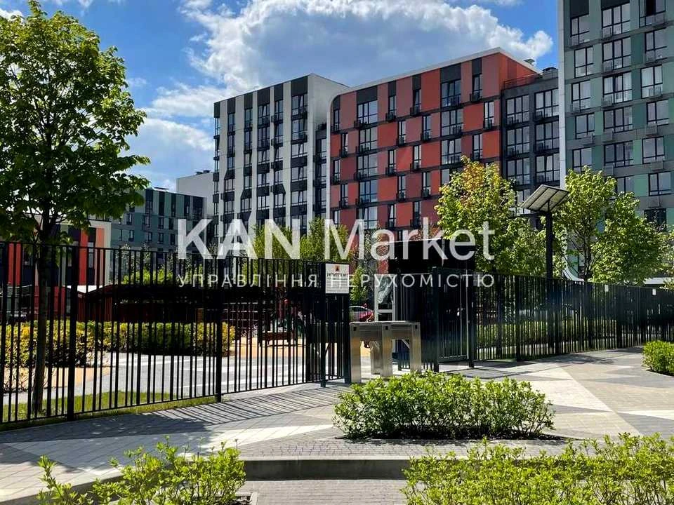 Квартира. Київ, Тадея Рильського бульвар.