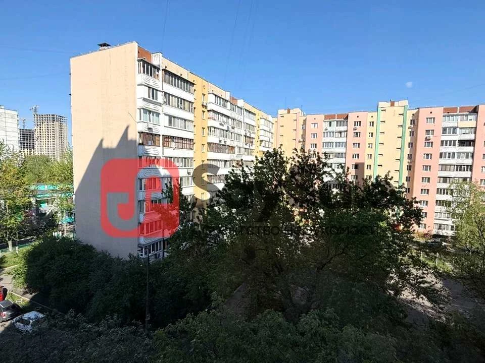 Квартира. Київ, Бережанська вул.