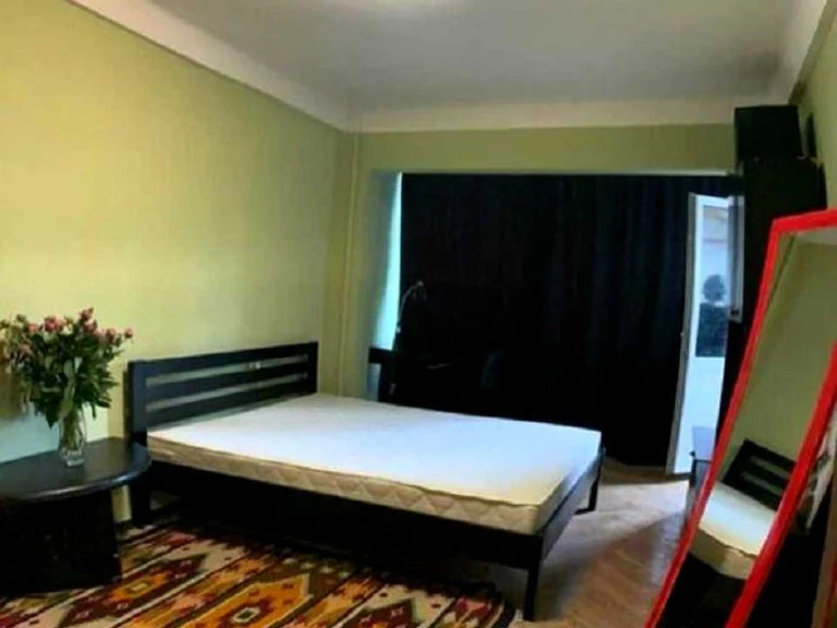 Apartment. Florence Avenue, Kyiv