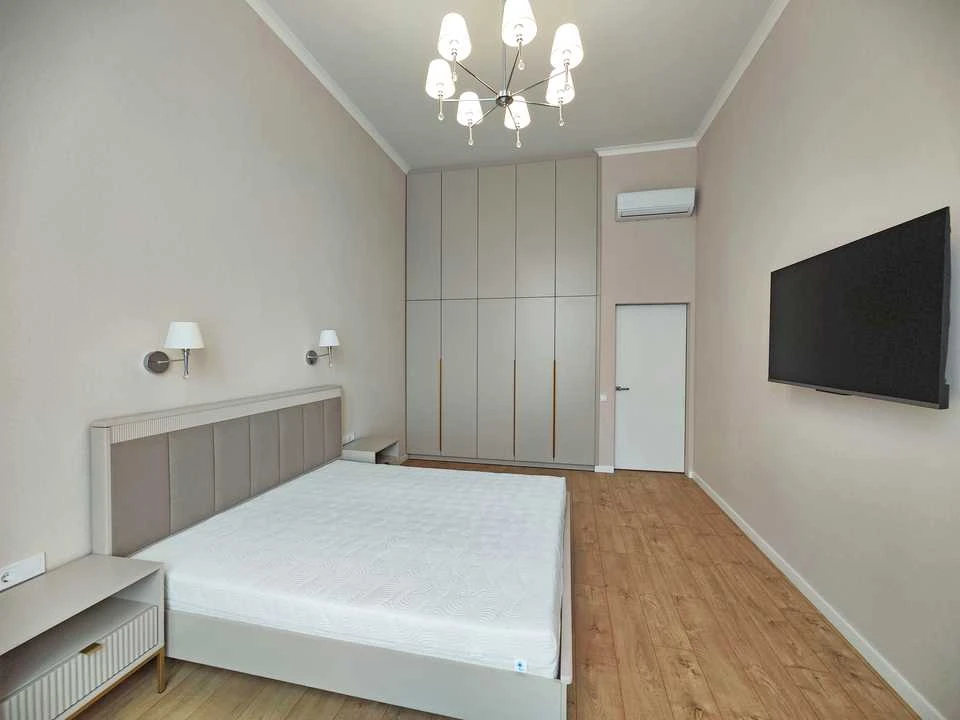 Квартира. Київ, вулиця Михайла Бойчука, 52