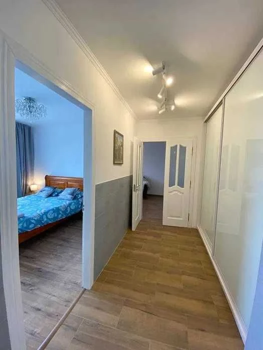 For Sale: 3-bedroom apartment with fresh renovation