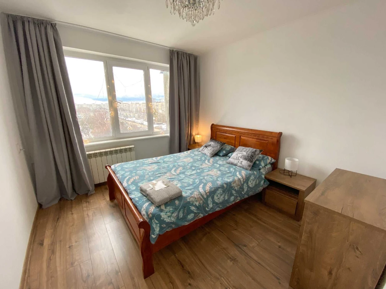 For Sale: 3-bedroom apartment with fresh renovation