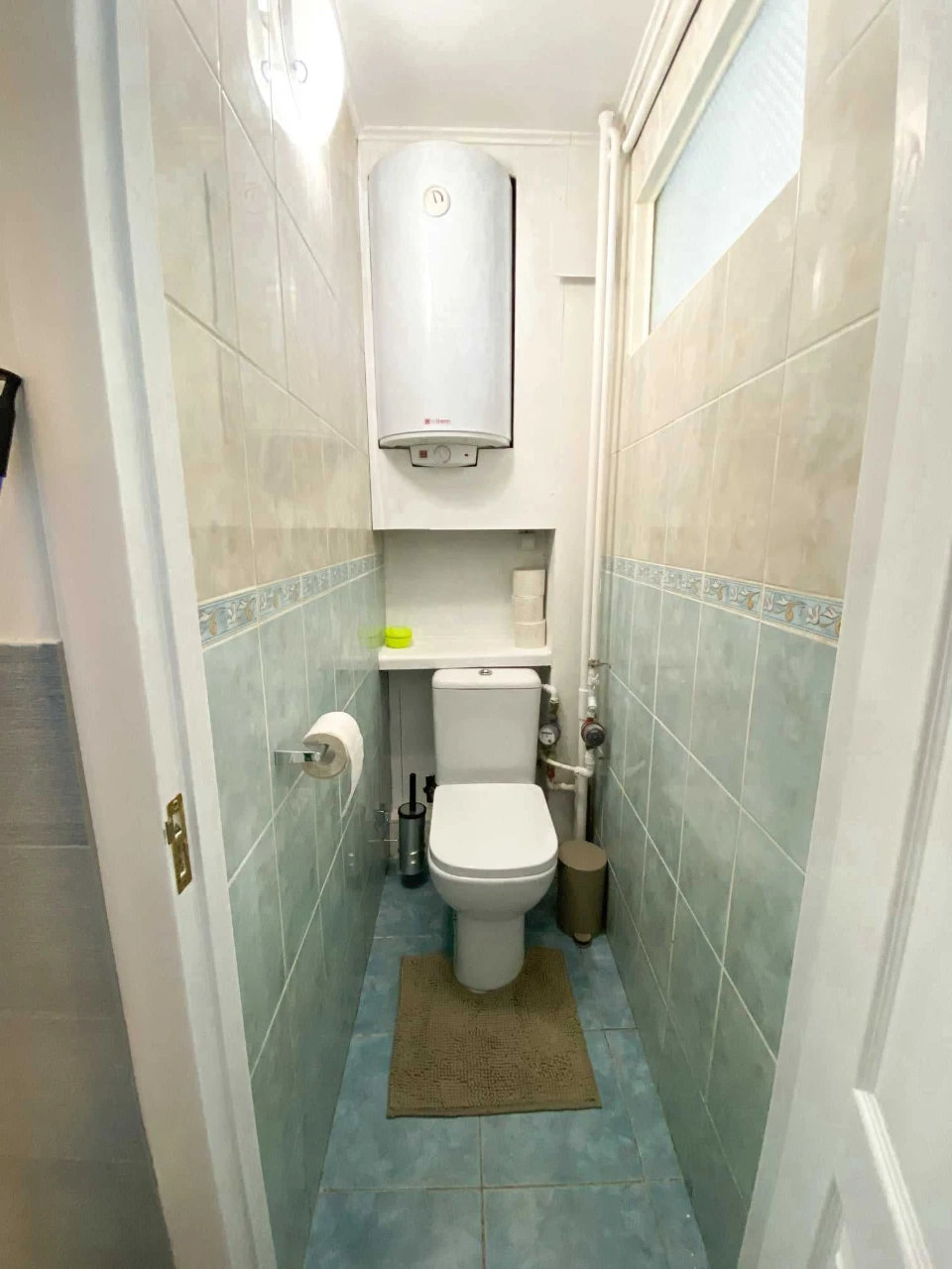 For Sale: 3-bedroom apartment with fresh renovation