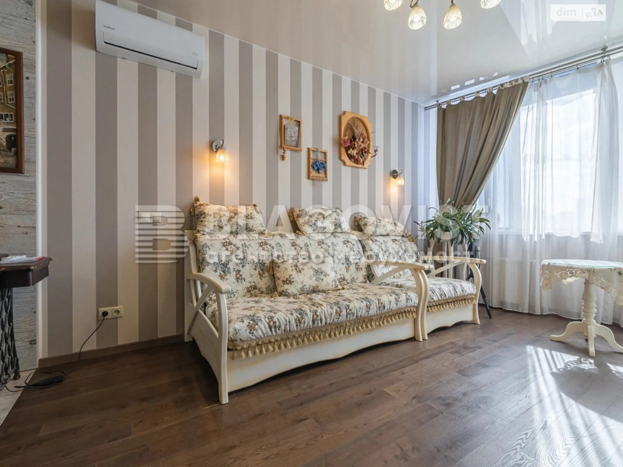 Продаж Квартира Подільський