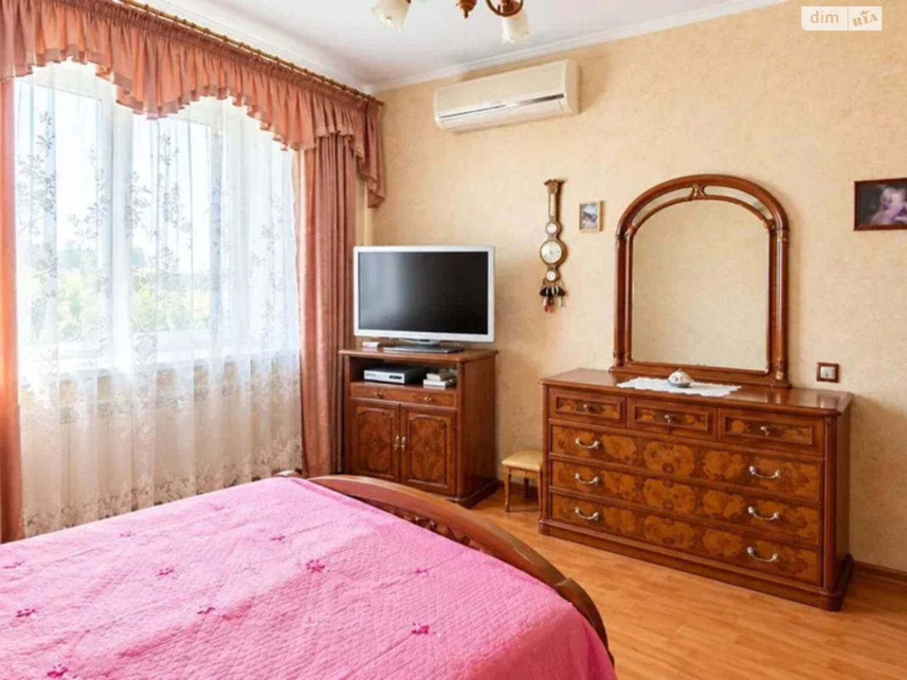 Продається Квартира, Вишгородський Масив