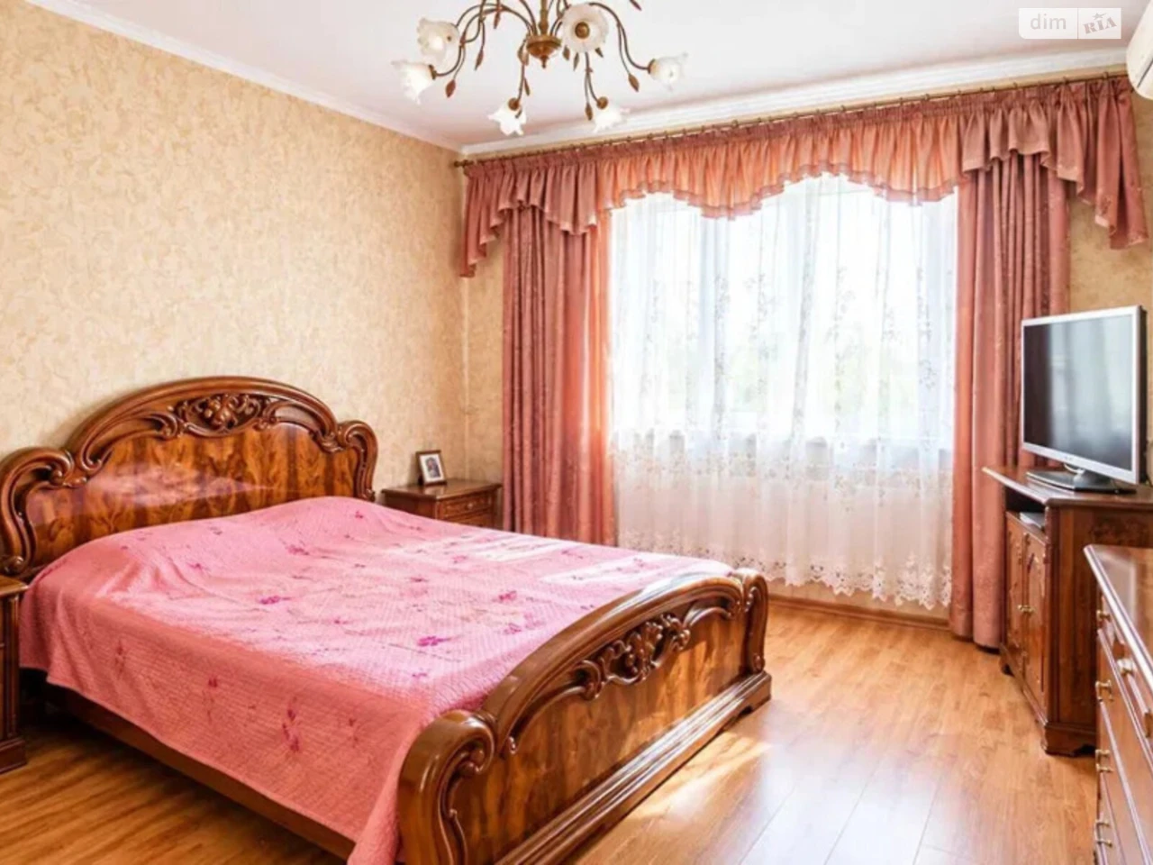 Продається Квартира, Вишгородський Масив