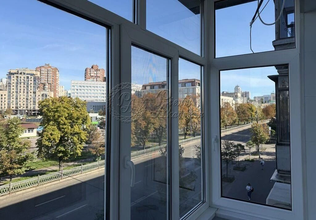 Центр! Продаж квартири Берестейський проспект 5,євродвокімна