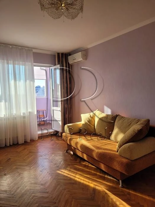 Продам 1-кімн. квартиру Теремки, Голосіївський район, Глушко