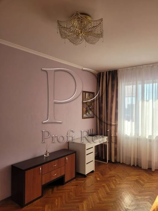 Продам 1-кімн. квартиру Теремки, Голосіївський район, Глушко
