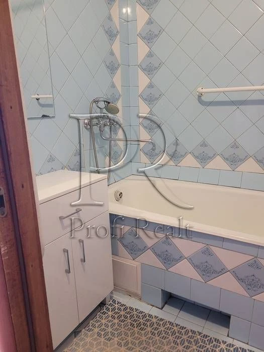 Продам 1-кімн. квартиру Теремки, Голосіївський район, Глушко