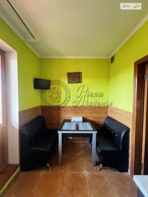 Продаж затишної 1-квартири по вул. Кільцева дорога, 5-А, Пів