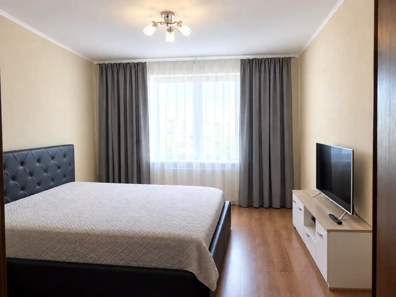 Продаж квартири 2-кімн. 78 м² 19/25 пов.
