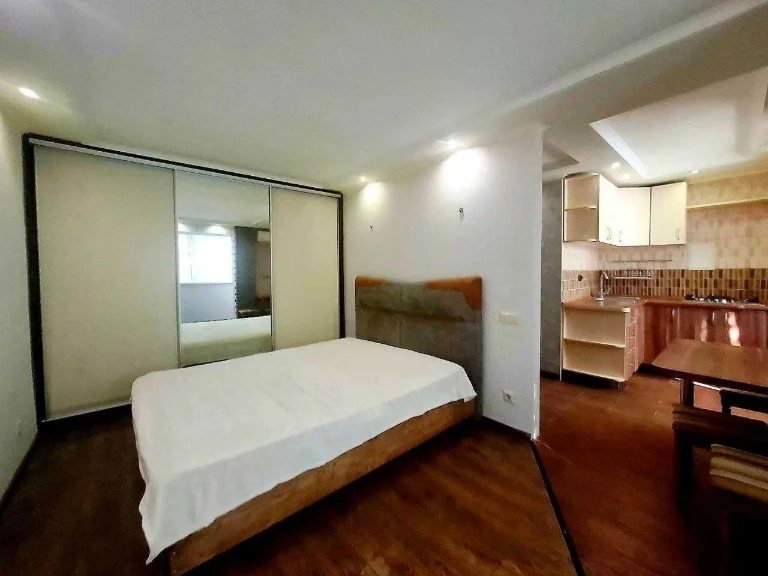 For Sale: 1-Bedroom Apartment at Zdolbunivska Street, 3B / Pozni