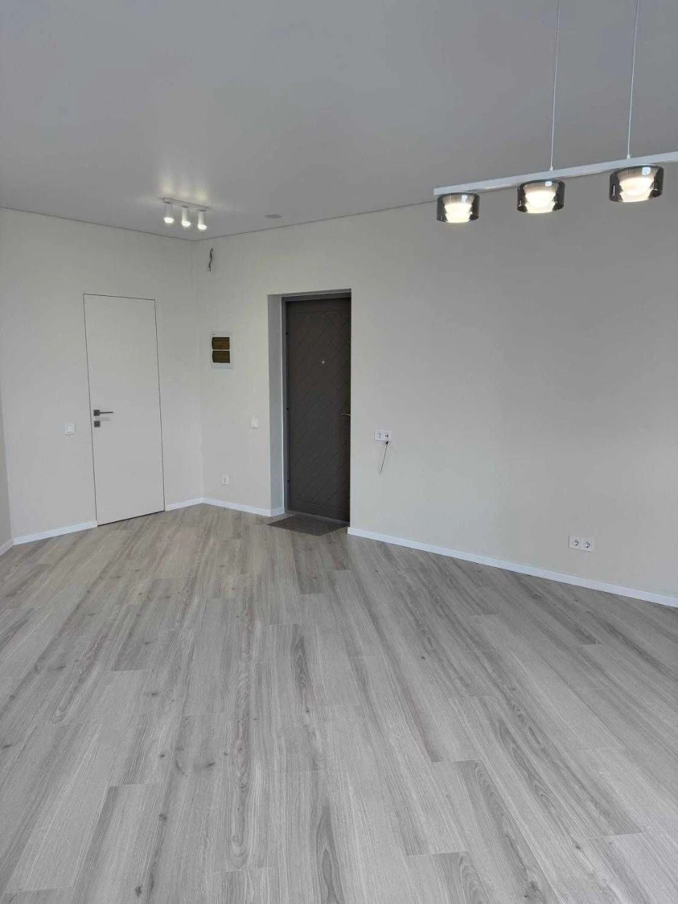 Сучасна 1-к смарт квартира 46,6 м² з ремонтом у ЖК Русанівсь