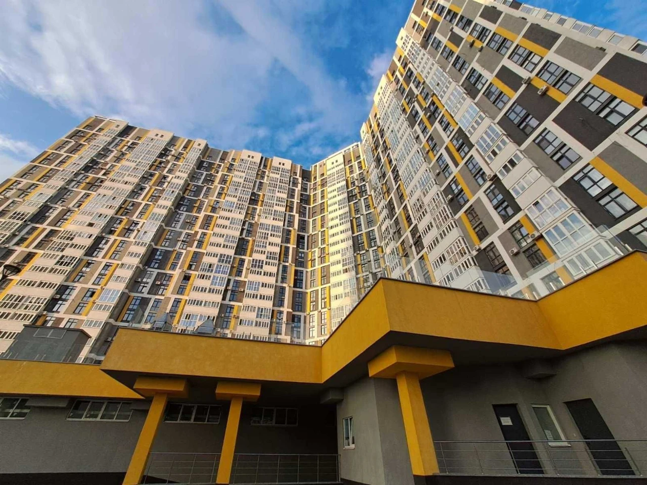 Сучасна 1-к смарт квартира 46,6 м² з ремонтом у ЖК Русанівсь