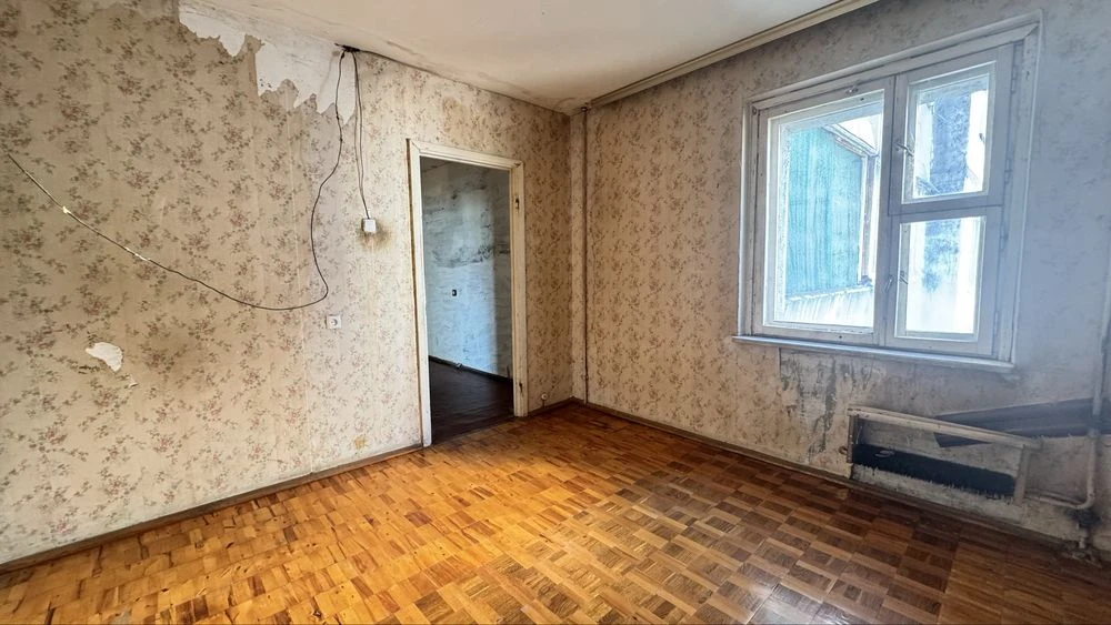Продаж 4-кімнатної квартири 86,1 м.кв 6-й поверх Бажана 28 м