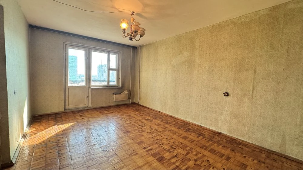 Продаж 4-кімнатної квартири 86,1 м.кв 6-й поверх Бажана 28 м