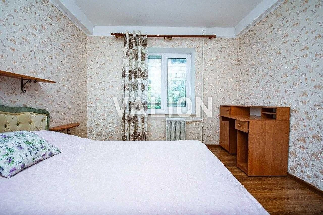 Apartment for Sale: 2-Room Apartment in Berezhniak Street