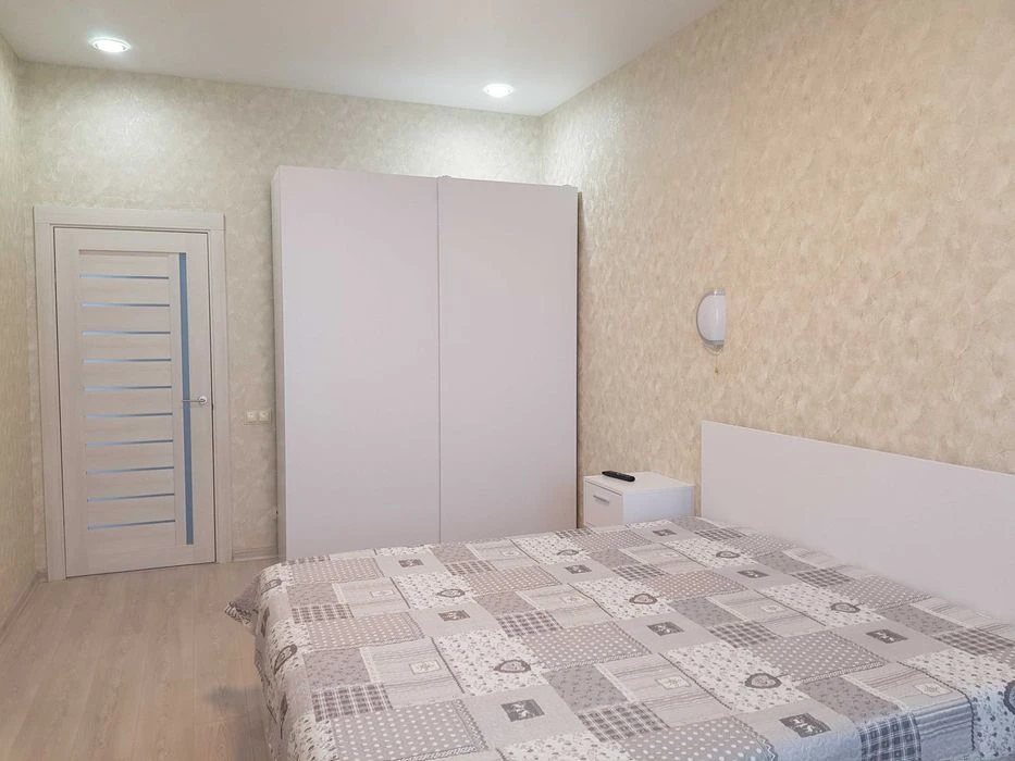 Продам 3 кімнатну квартиру, Кирило-Мефодівська 2, новий буди