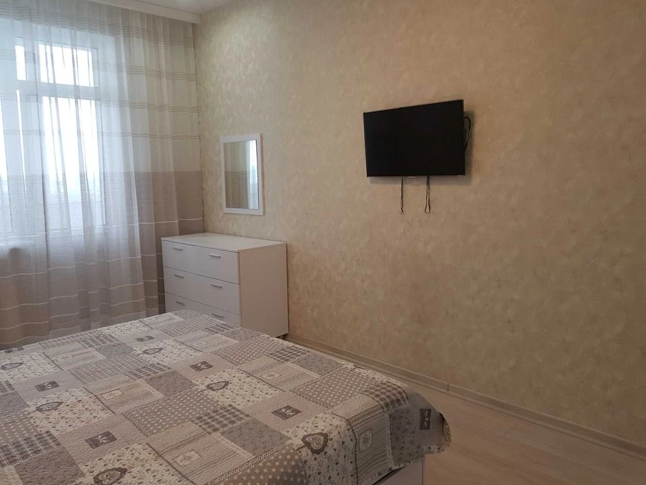 Продам 3 кімнатну квартиру, Кирило-Мефодівська 2, новий буди