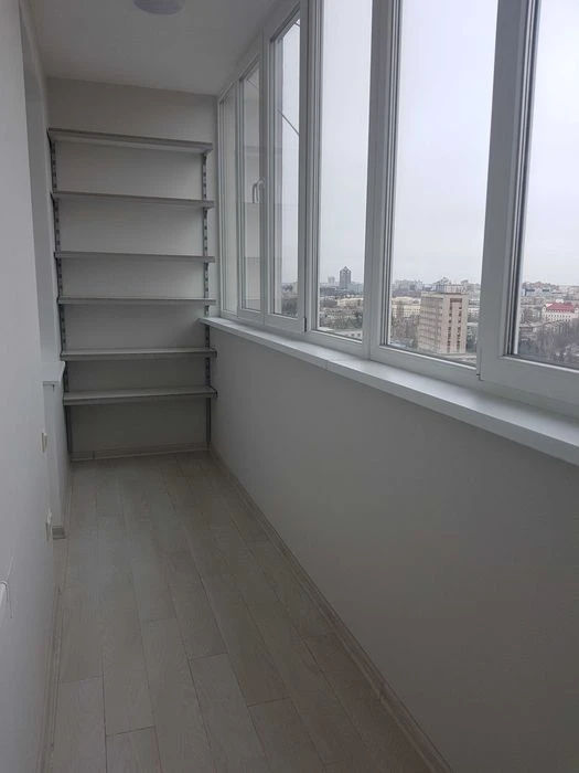 Продам 3 кімнатну квартиру, Кирило-Мефодівська 2, новий буди